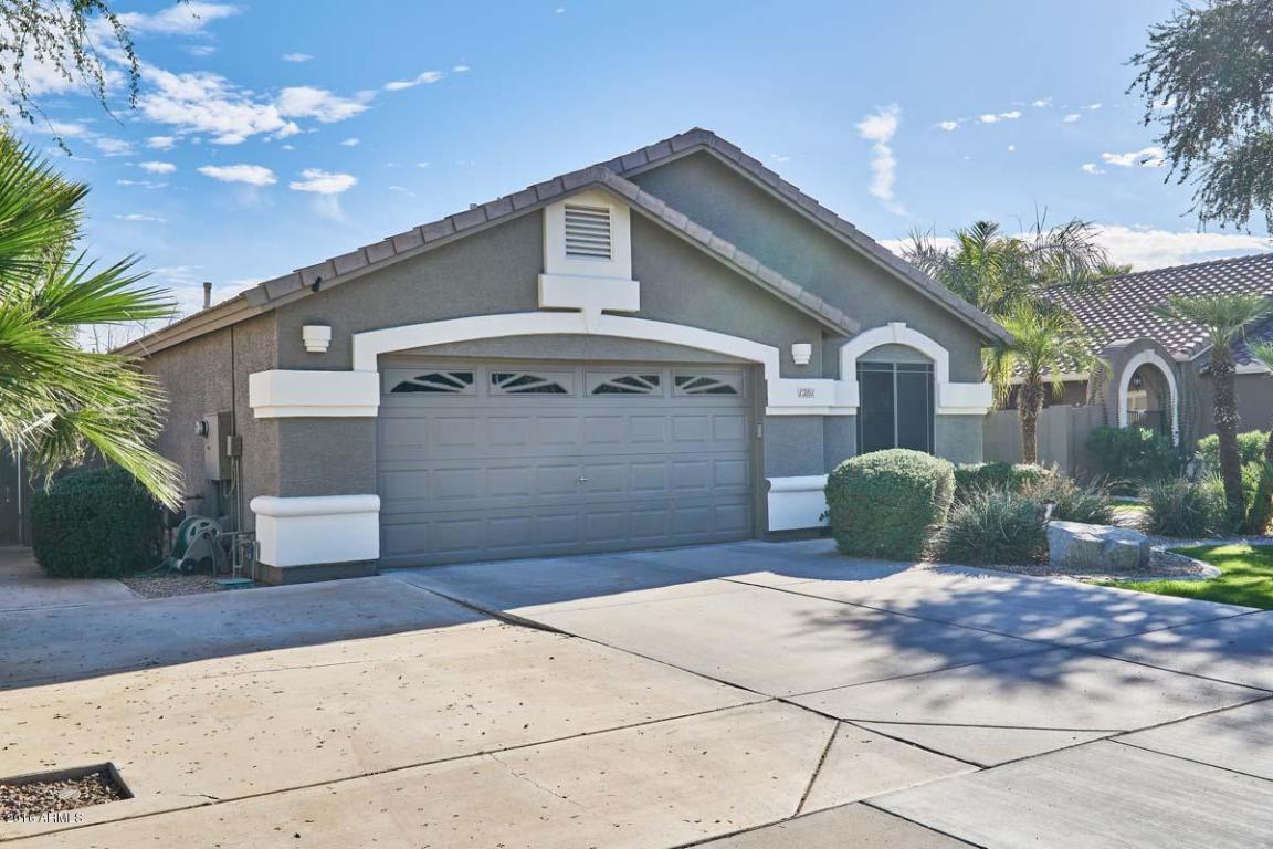 1281 N Mckenna Ln, Gilbert, AZ 85233 photo 3