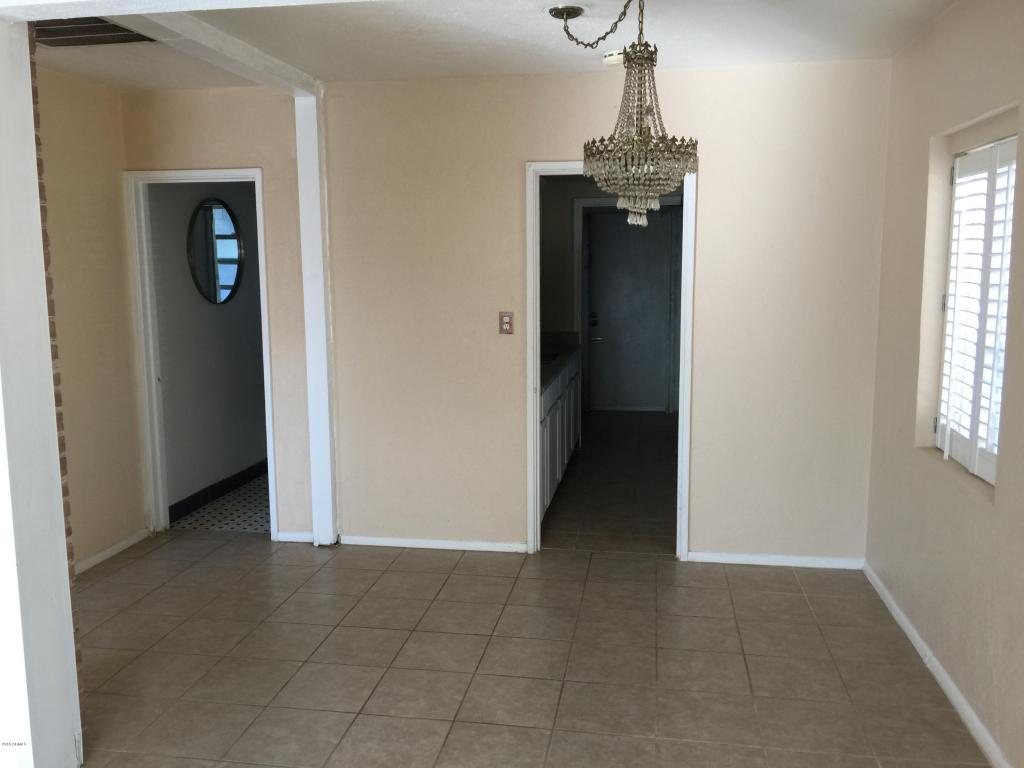 334 E Whitton Ave, Phoenix, AZ 85012 photo 2