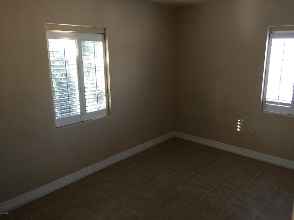 334 E Whitton Ave, Phoenix, AZ 85012 photo 5