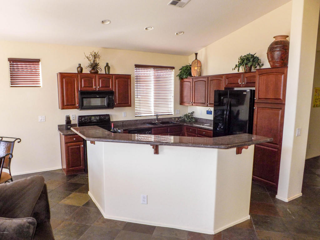 3831 E Pollack St, Phoenix, AZ 85042 photo 7