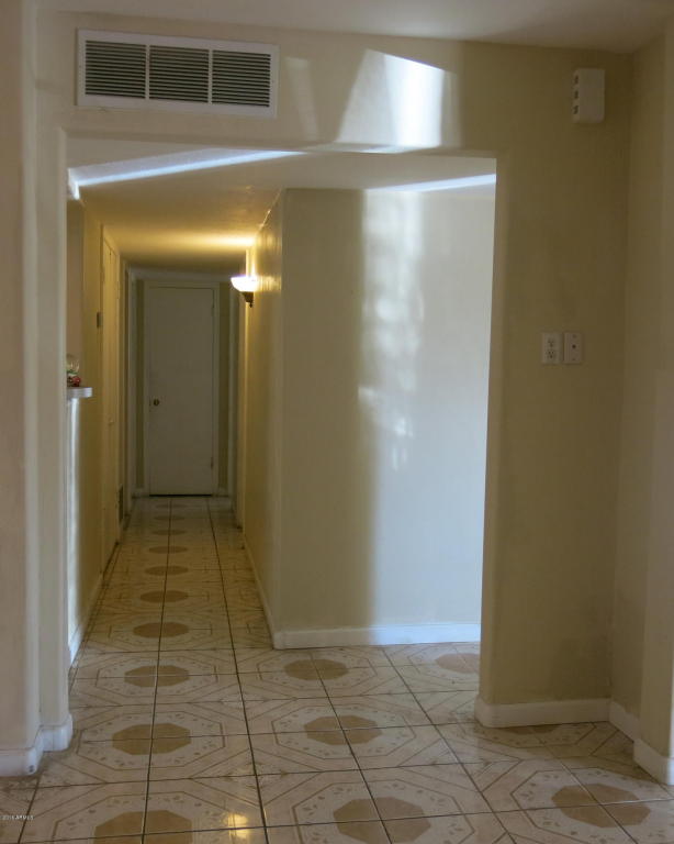 3612 W Marlette Ave, Phoenix, AZ 85019 photo 9