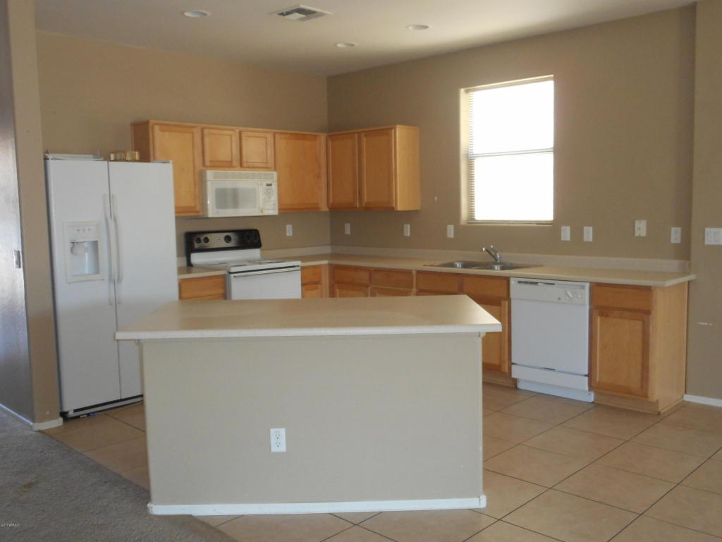 1837 E Patrick Ln, Phoenix, AZ 85024 photo 4