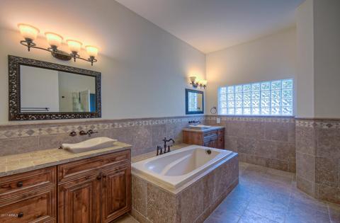 504 E Flynn Ln, Phoenix, AZ 85012 photo 8