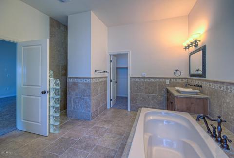 504 E Flynn Ln, Phoenix, AZ 85012 photo 9