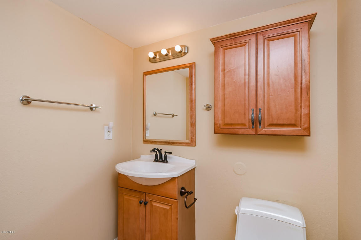 2854 E Clarendon Ave, Phoenix, AZ 85016 photo 13