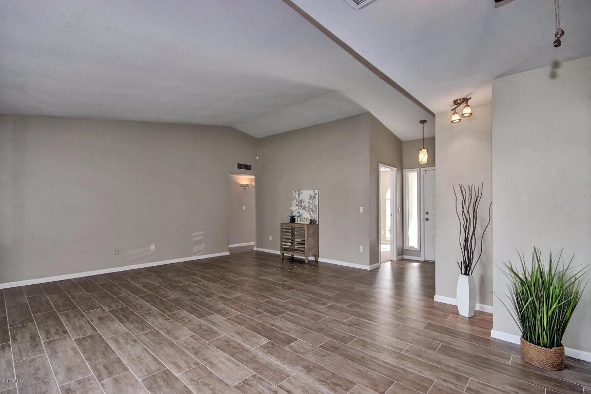 4822 E Pearce Rd, Phoenix, AZ 85044 photo 7