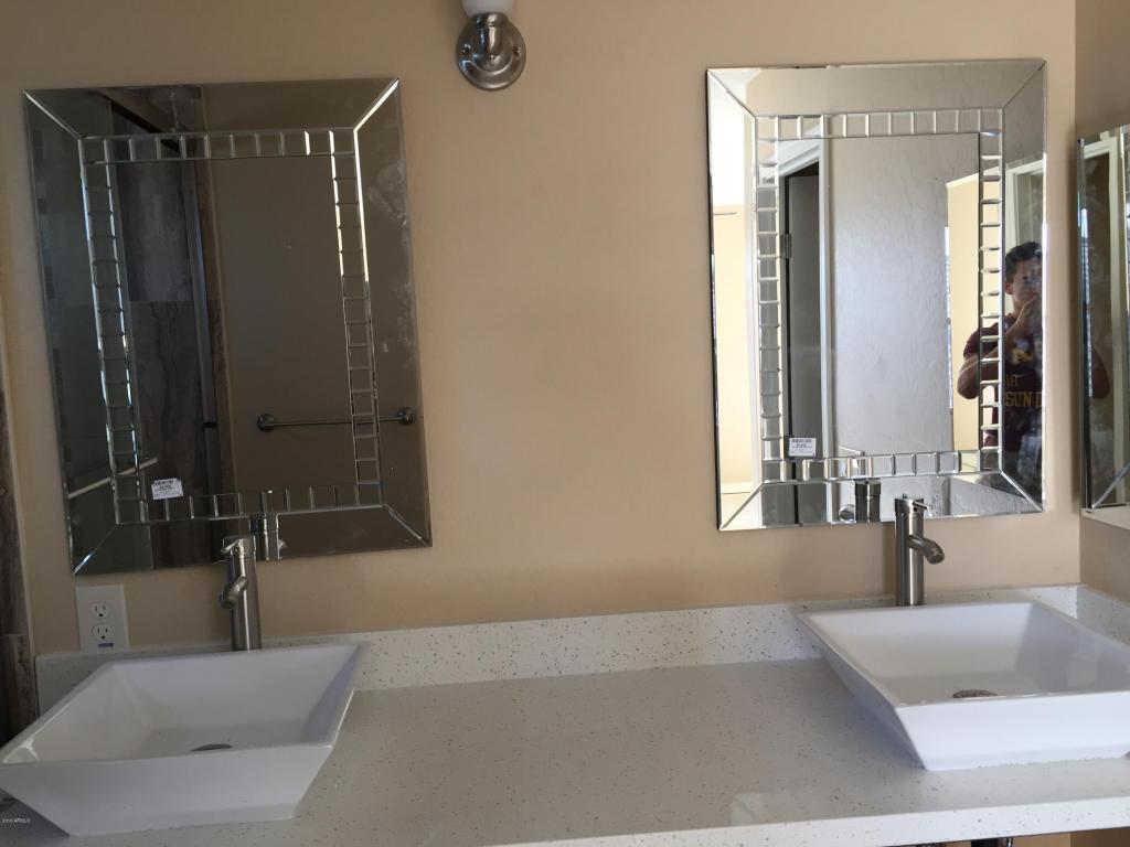 7431 W Wolf St, Phoenix, AZ 85033 photo 11