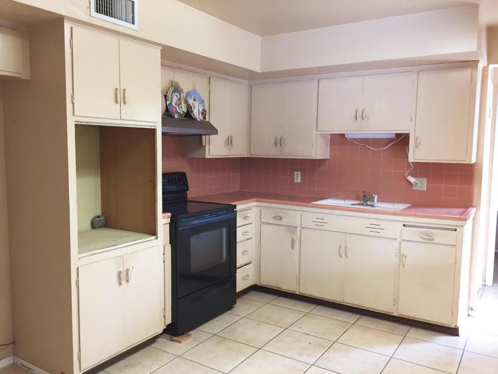 3607 W Orange Dr, Phoenix, AZ 85019 photo 2