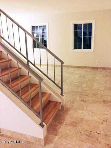 2877 E Fairmount Ave, Phoenix, AZ 85016 photo 7