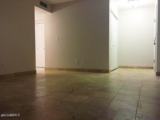 2877 E Fairmount Ave, Phoenix, AZ 85016 photo 5