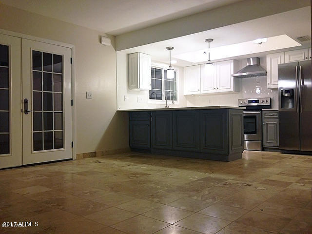 2877 E Fairmount Ave, Phoenix, AZ 85016 photo 1