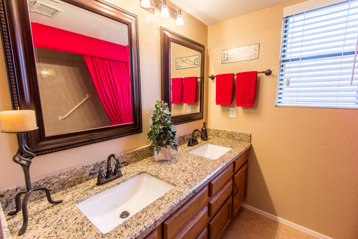 1018 E Douglas Ave, Gilbert, AZ 85234 photo 24