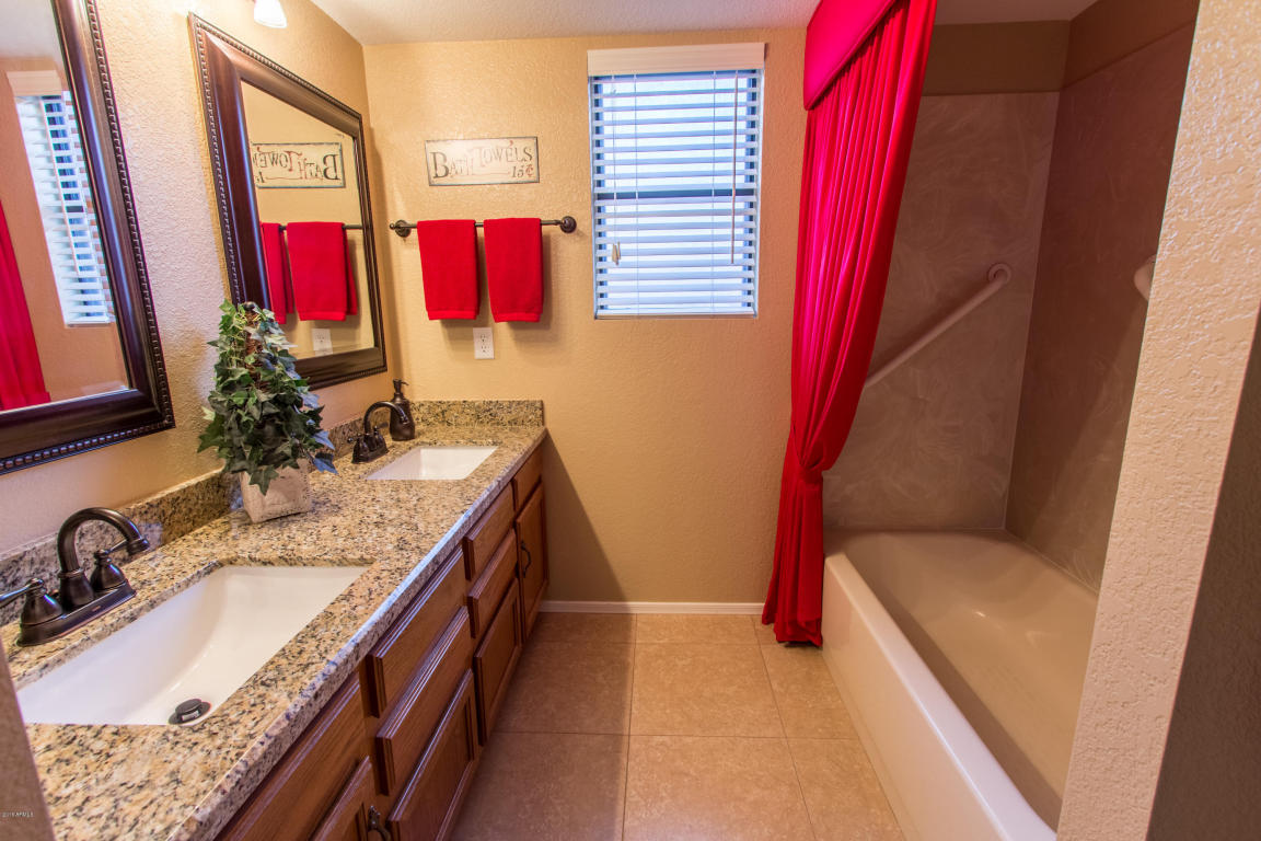 1018 E Douglas Ave, Gilbert, AZ 85234 photo 25
