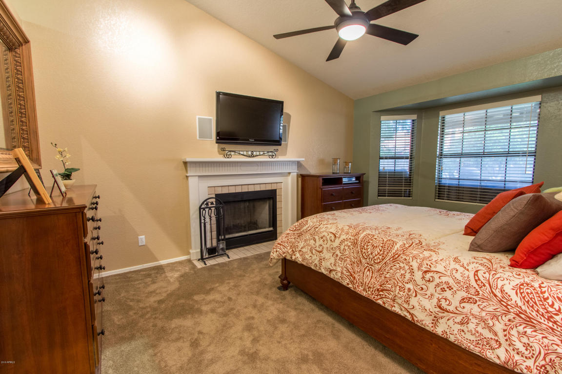 1018 E Douglas Ave, Gilbert, AZ 85234 photo 14
