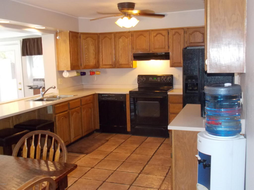 531 E Julie Dr, Tempe, AZ 85283 photo 2
