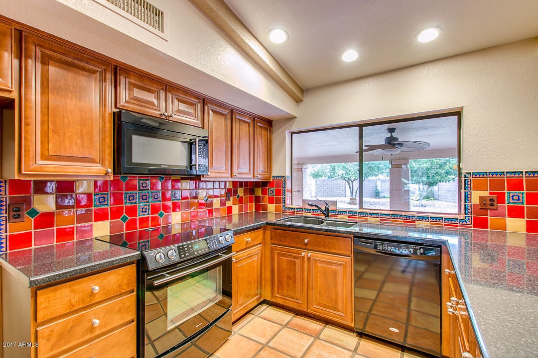 7702 S Terrace Rd, Tempe, AZ 85284 photo 9