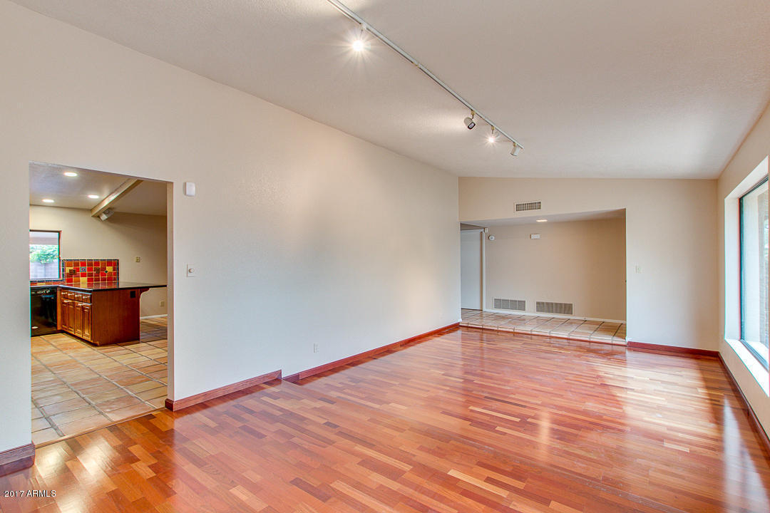 7702 S Terrace Rd, Tempe, AZ 85284 photo 5