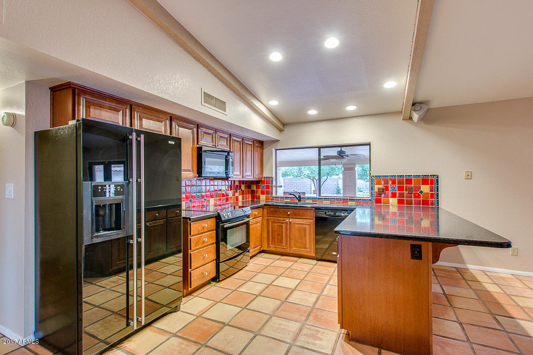 7702 S Terrace Rd, Tempe, AZ 85284 photo 8