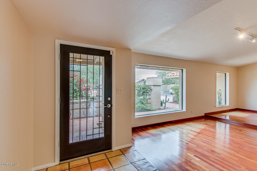 7702 S Terrace Rd, Tempe, AZ 85284 photo 4
