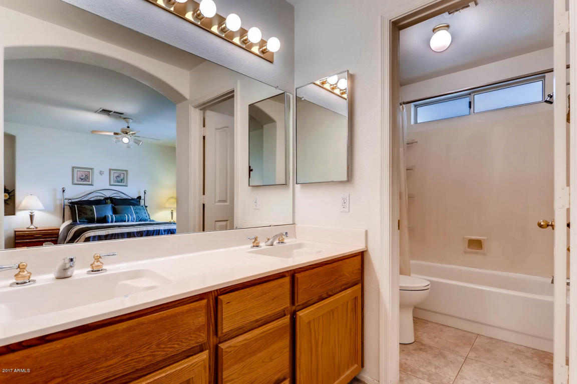 831 E Michigan Ave, Phoenix, AZ 85022 photo 17