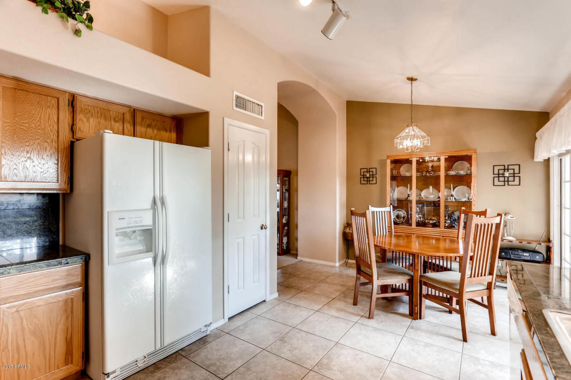 831 E Michigan Ave, Phoenix, AZ 85022 photo 13