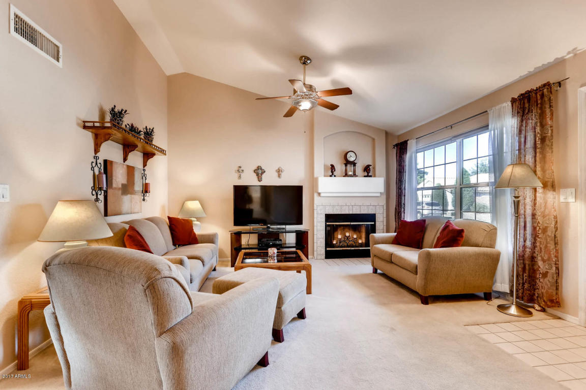 831 E Michigan Ave, Phoenix, AZ 85022 photo 2