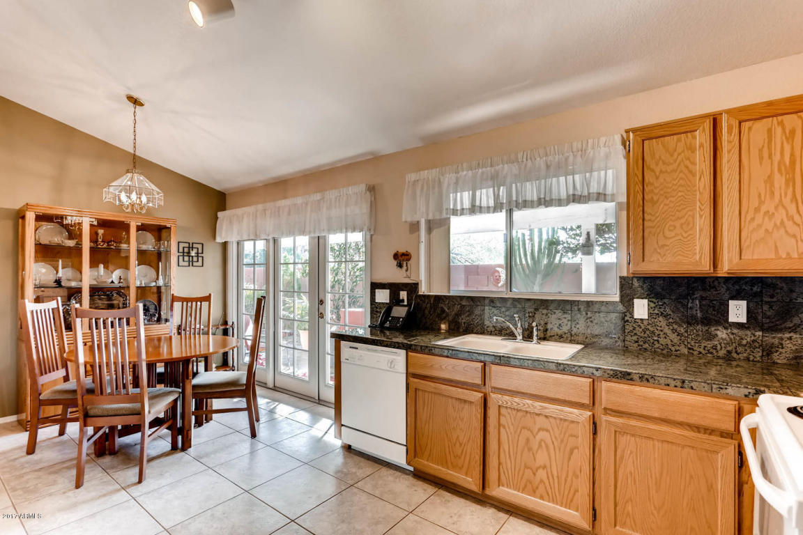 831 E Michigan Ave, Phoenix, AZ 85022 photo 12