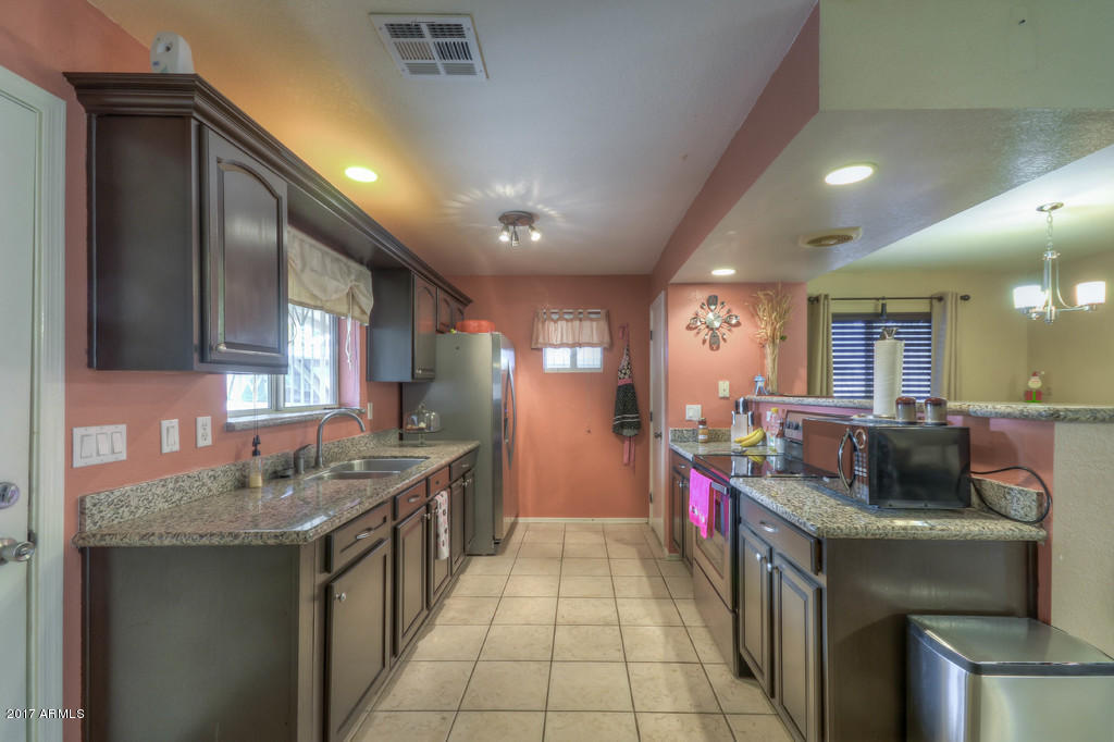 1307 E Saint Charles Ave, Phoenix, AZ 85042 photo 9