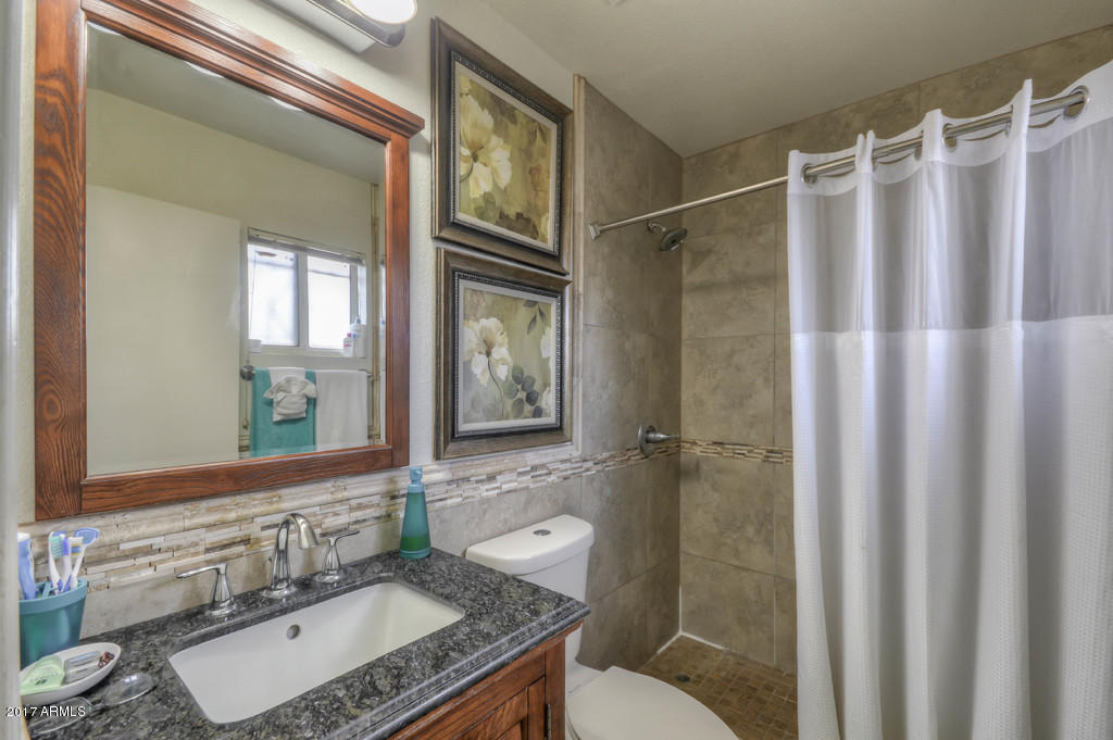 1307 E Saint Charles Ave, Phoenix, AZ 85042 photo 17