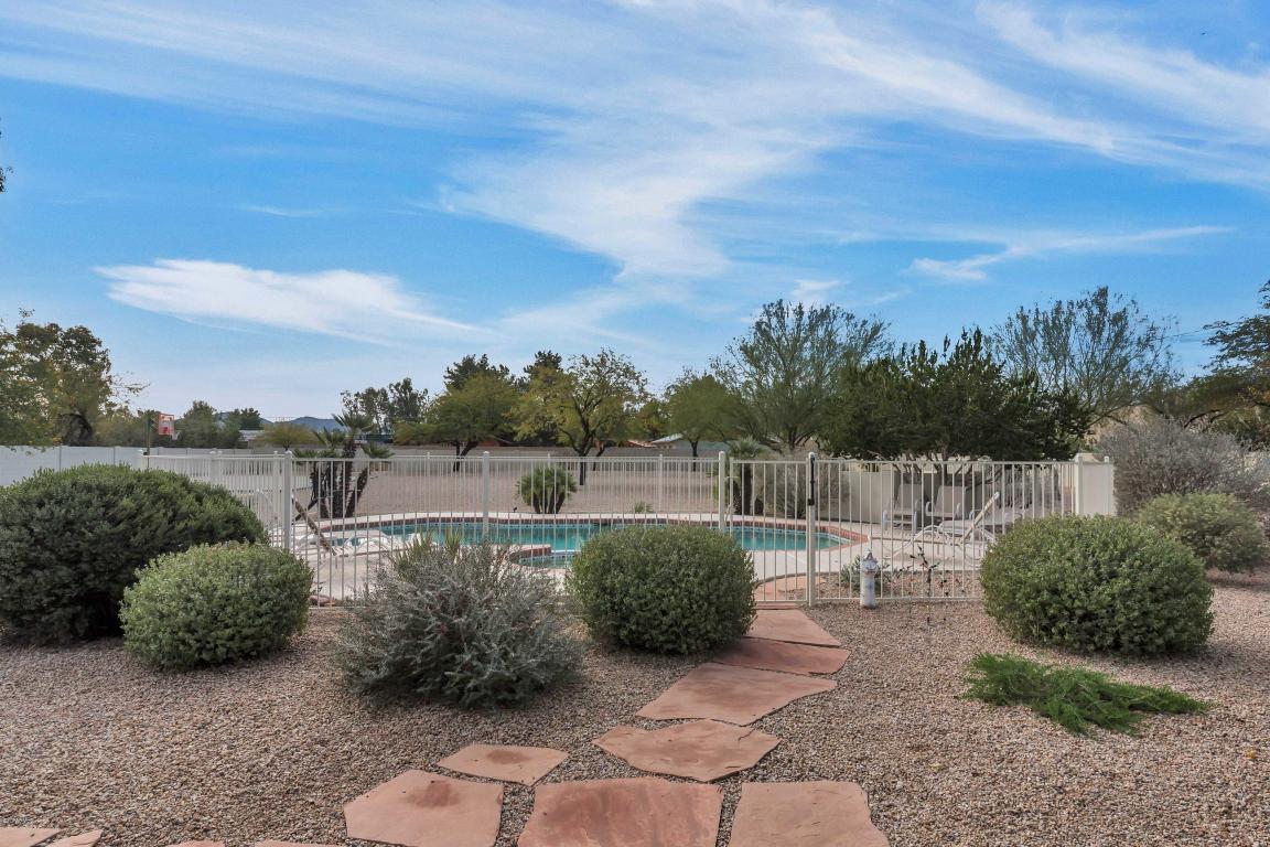 4637 E Cholla St, Phoenix, AZ 85028 photo 30