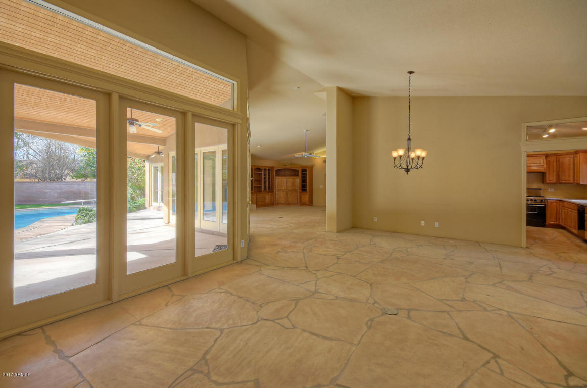 321 E Montebello Ave, Phoenix, AZ 85012 photo 5