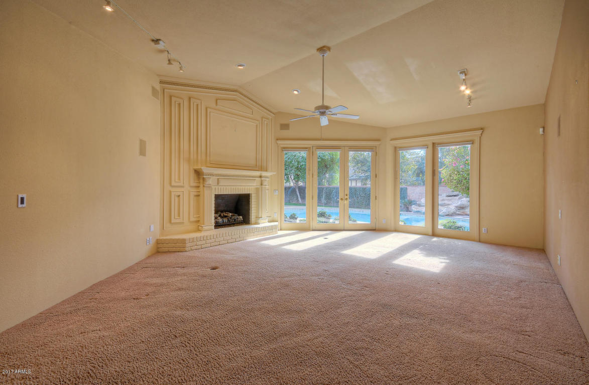 321 E Montebello Ave, Phoenix, AZ 85012 photo 12