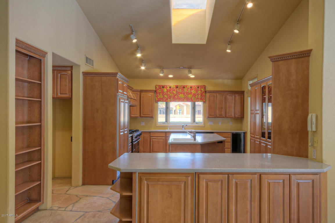 321 E Montebello Ave, Phoenix, AZ 85012 photo 8