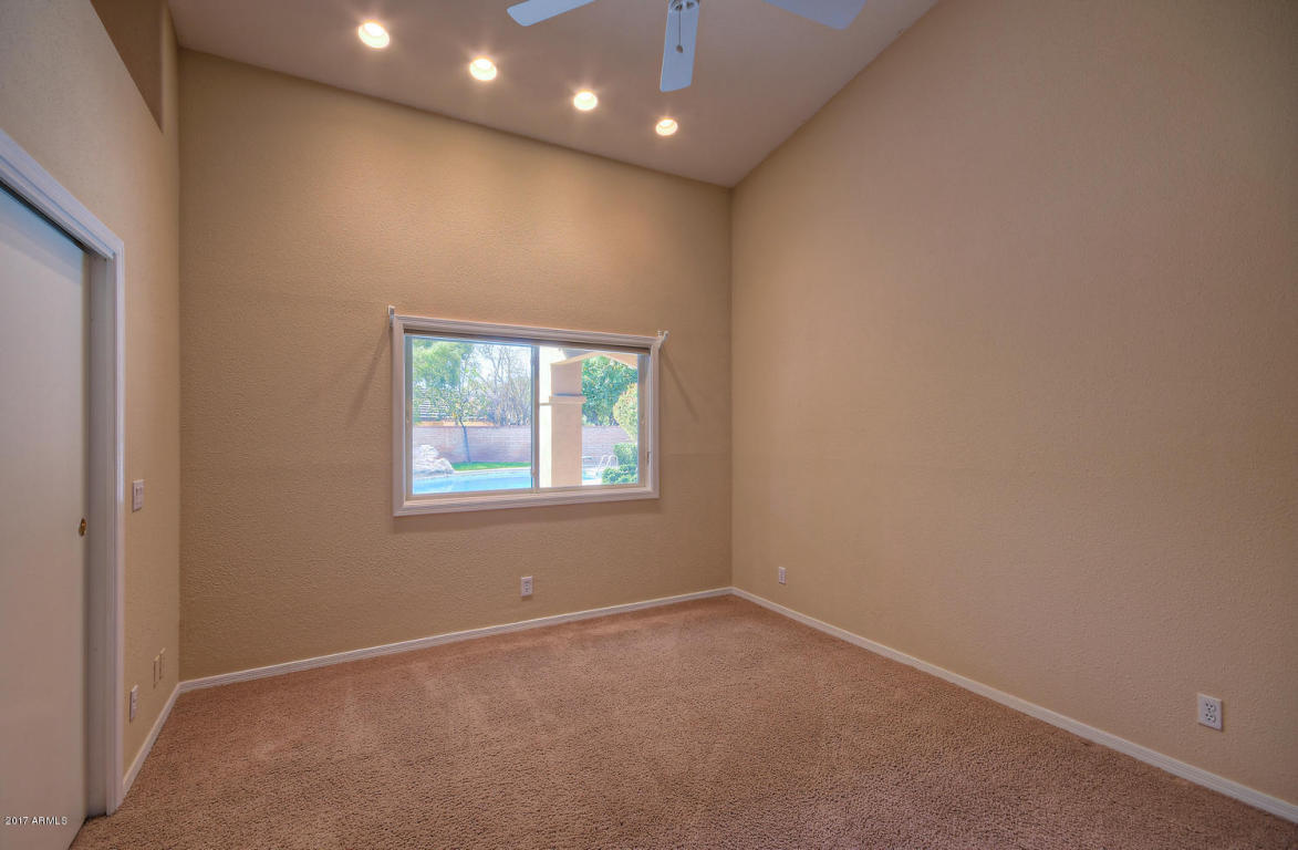321 E Montebello Ave, Phoenix, AZ 85012 photo 15