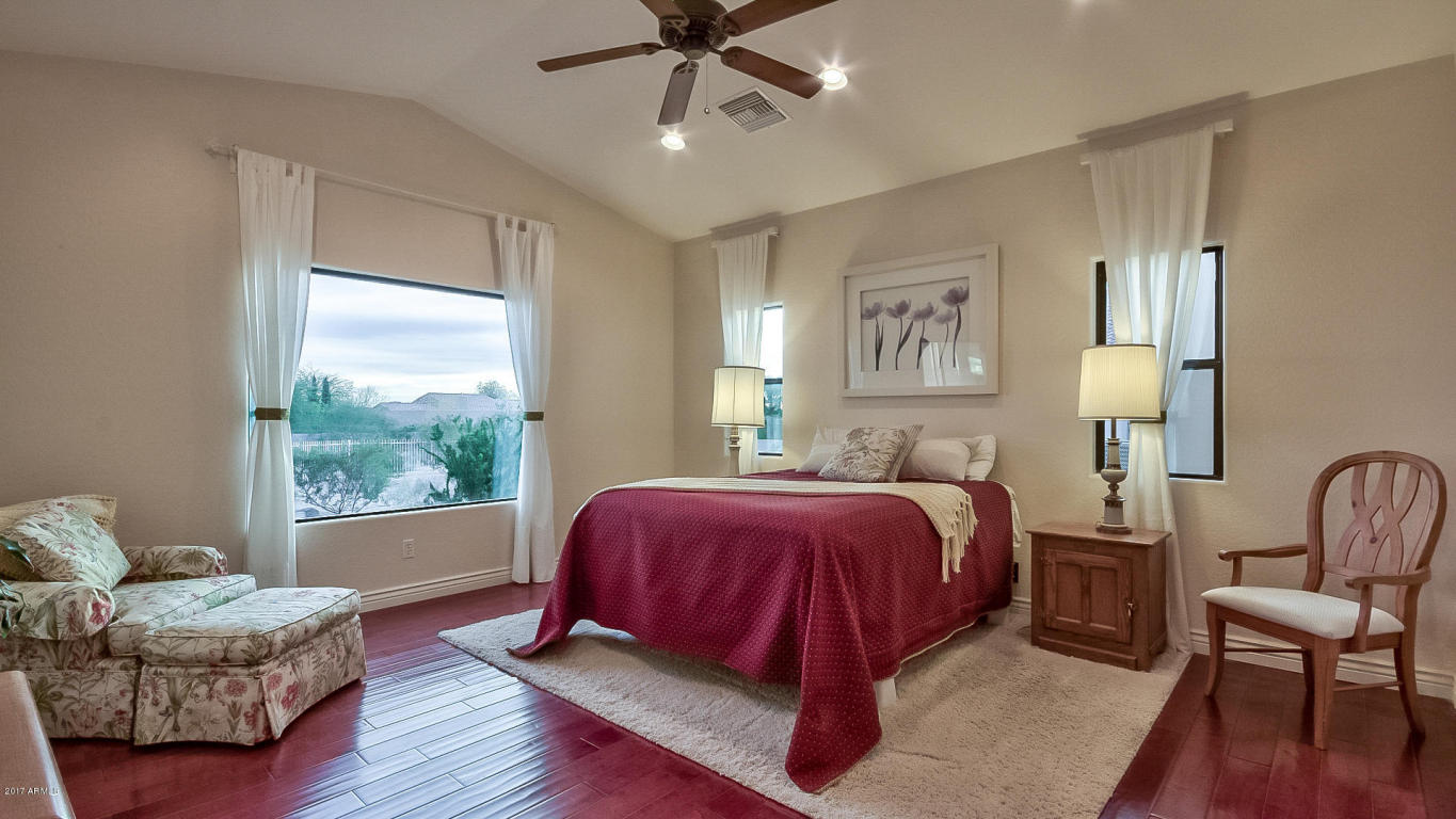8327 E Leonora St, Mesa, AZ 85207 photo 7