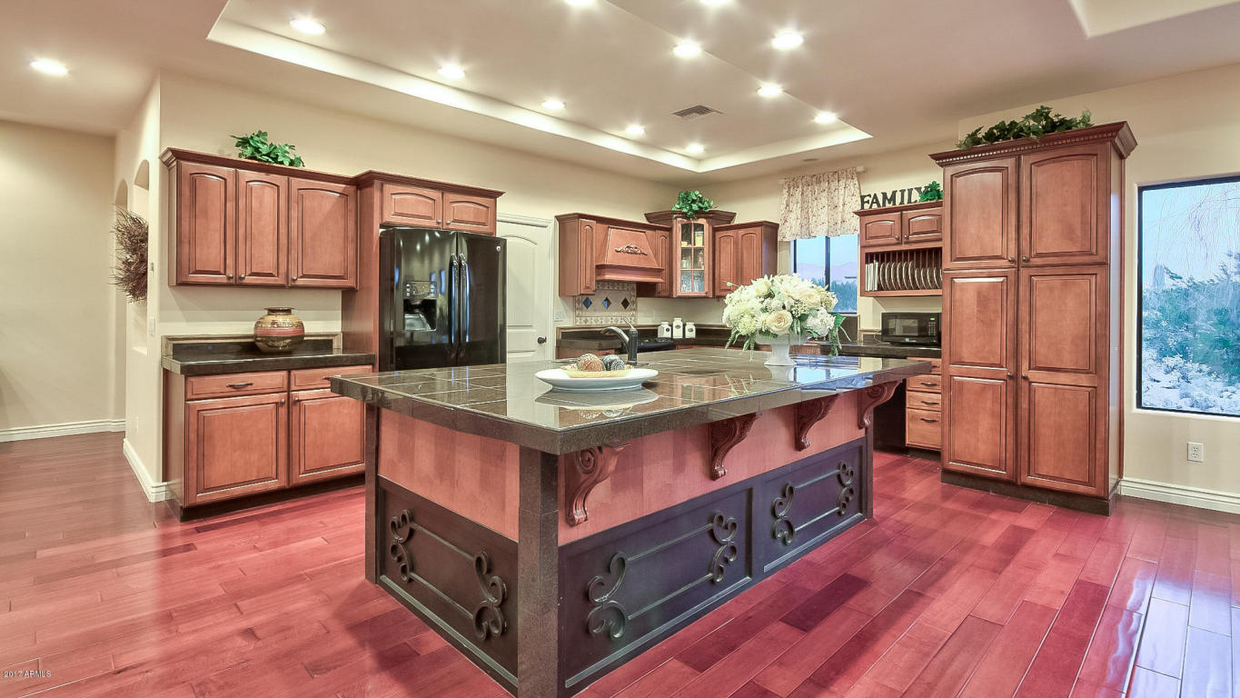 8327 E Leonora St, Mesa, AZ 85207 photo 20