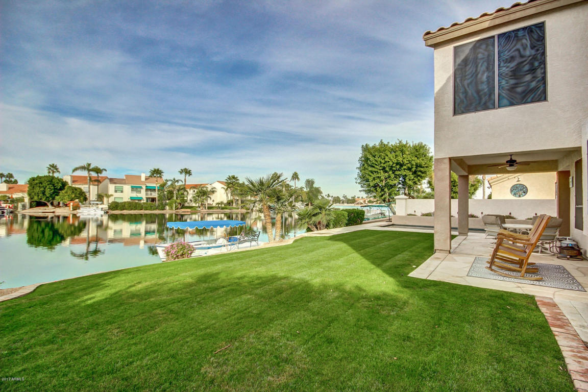 1801 E Monarch Bay Dr, Gilbert, AZ 85234 photo 3