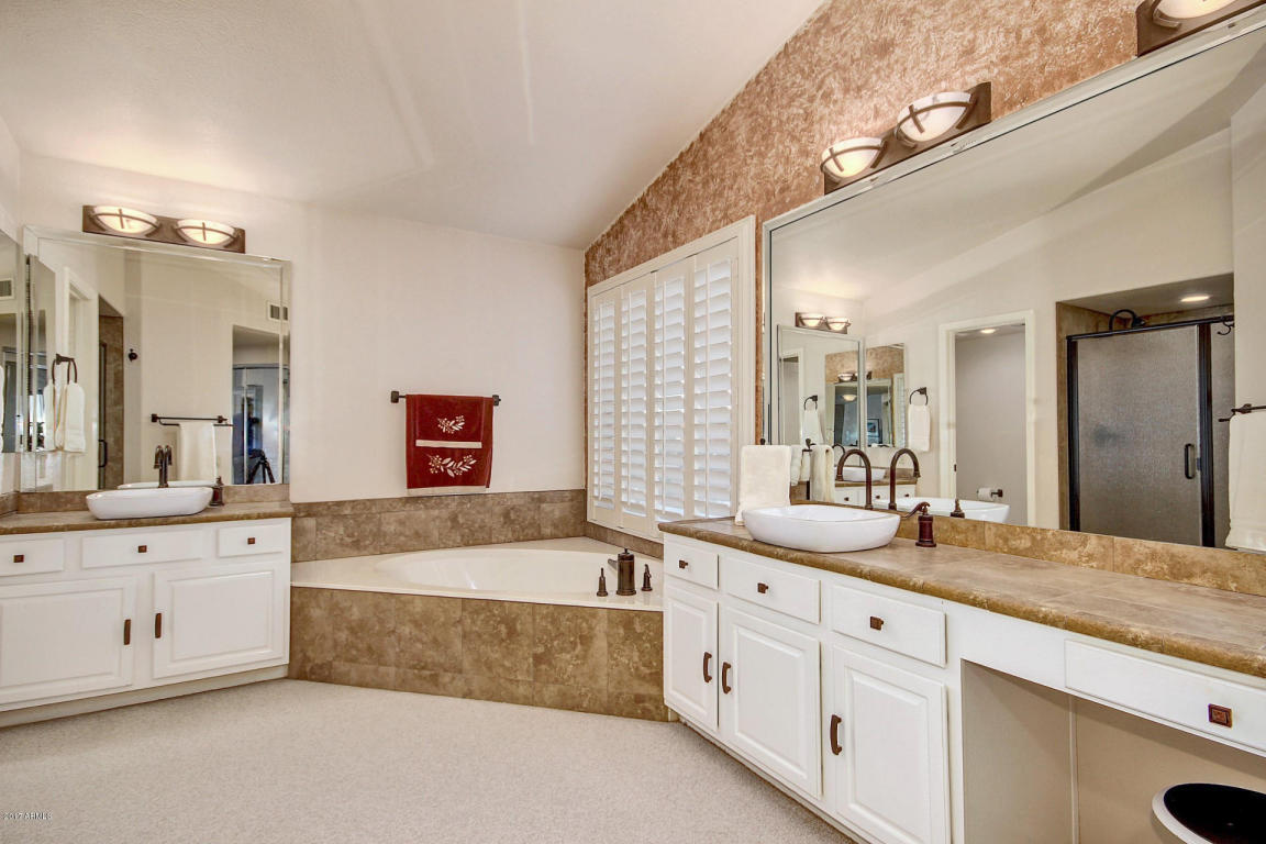 1801 E Monarch Bay Dr, Gilbert, AZ 85234 photo 17