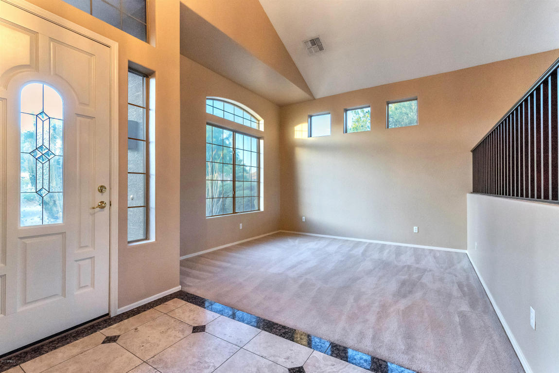 176 E Benrich Ct, Gilbert, AZ 85295 photo 4