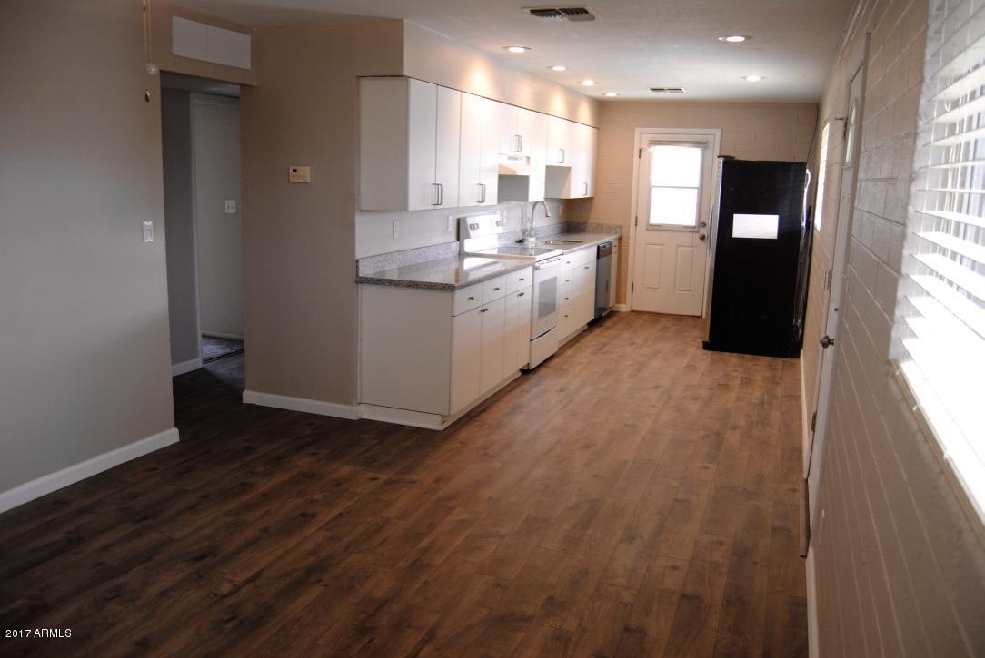 922 W 3rd Ave, Apache Junction, AZ 85120 photo 8