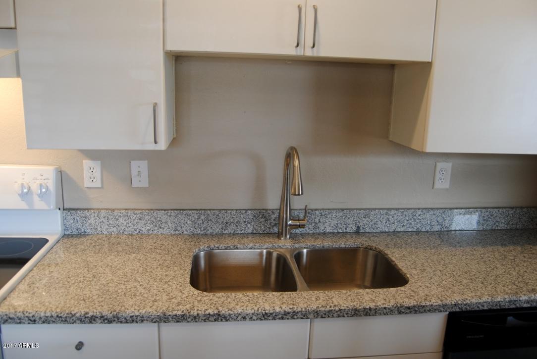 922 W 3rd Ave, Apache Junction, AZ 85120 photo 7