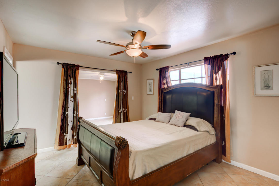 6335 N 37th Dr, Phoenix, AZ 85019 photo 13