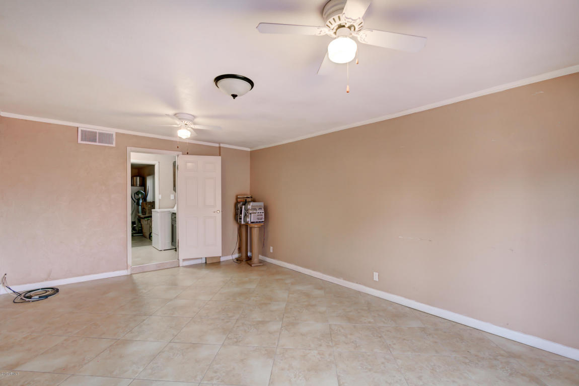 6335 N 37th Dr, Phoenix, AZ 85019 photo 16