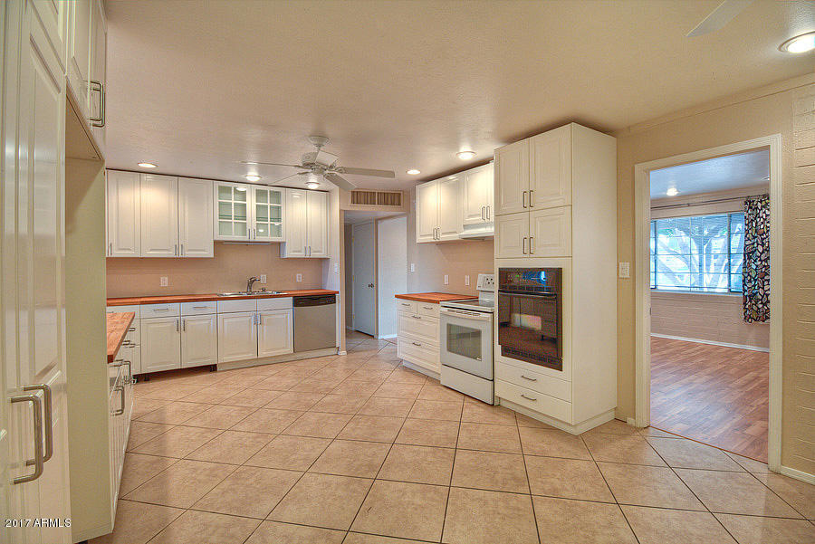 2332 W Seldon Ln, Phoenix, AZ 85021 photo 6