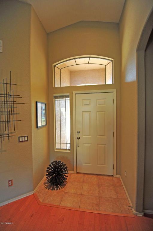 2298 E Amber Ln, Gilbert, AZ 85296 photo 2