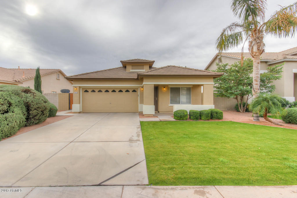 3693 E Remington Dr, Gilbert, AZ 85297 photo 1