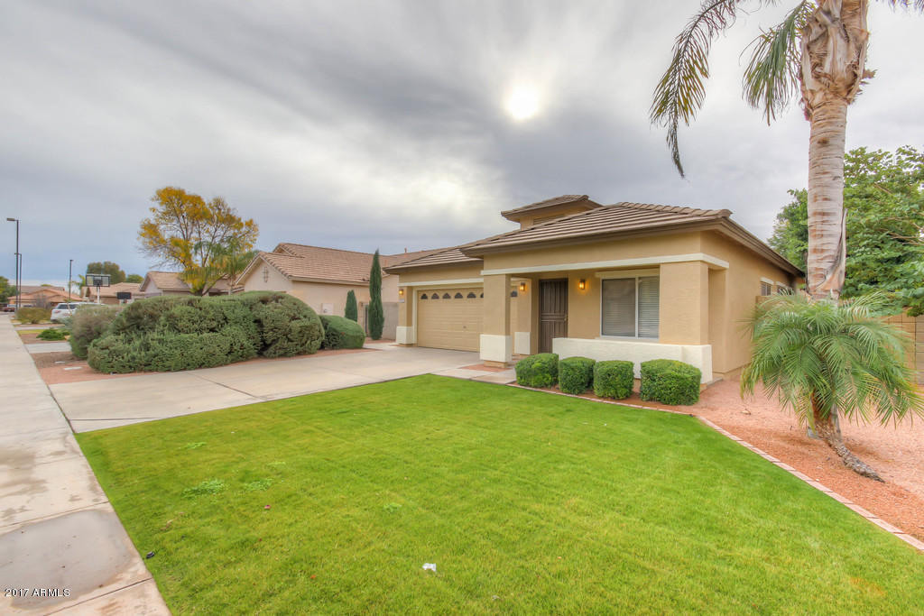 3693 E Remington Dr, Gilbert, AZ 85297 photo 2