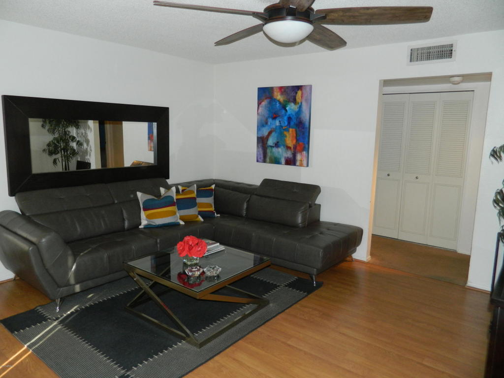 2028 S Playa --, Mesa, AZ 85202 photo 4