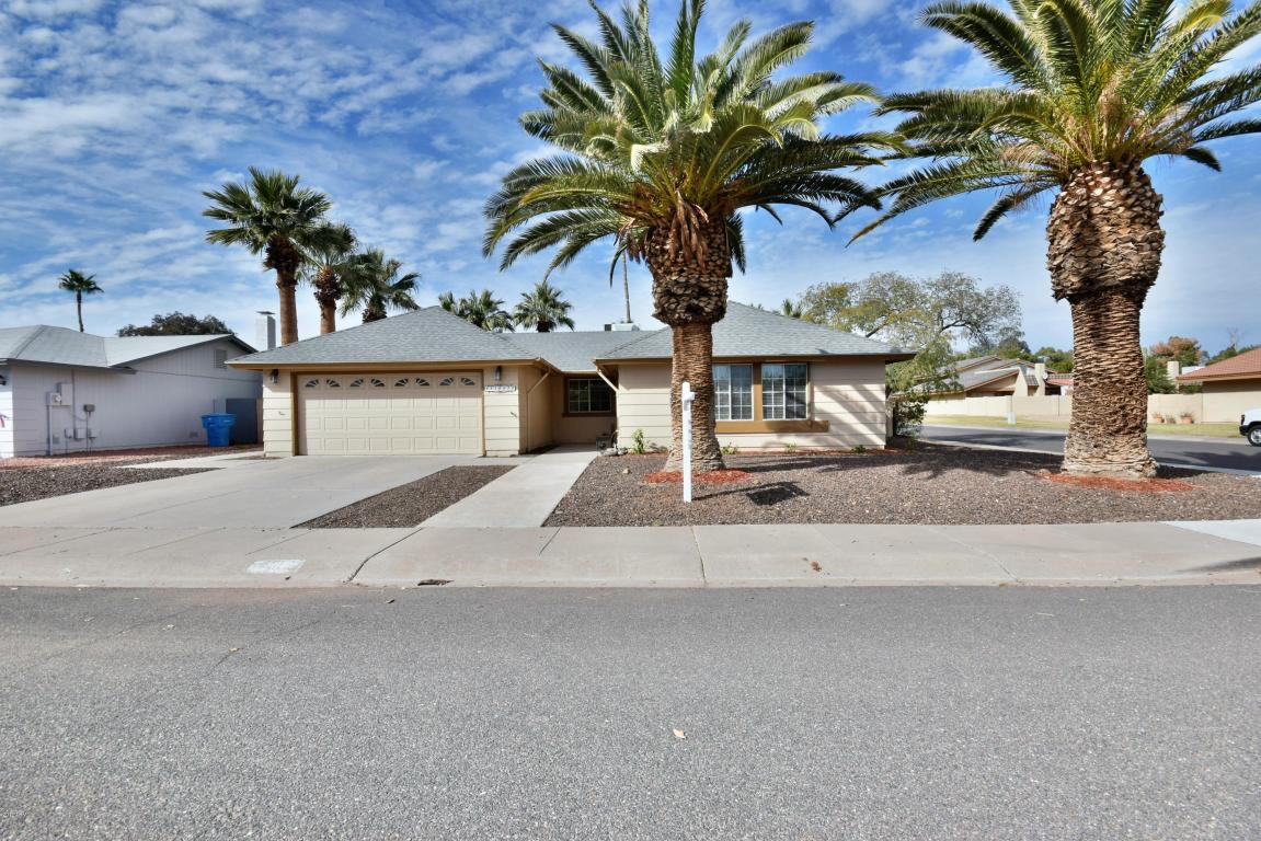 11802 S Ki Rd, Phoenix, AZ 85044 photo 1
