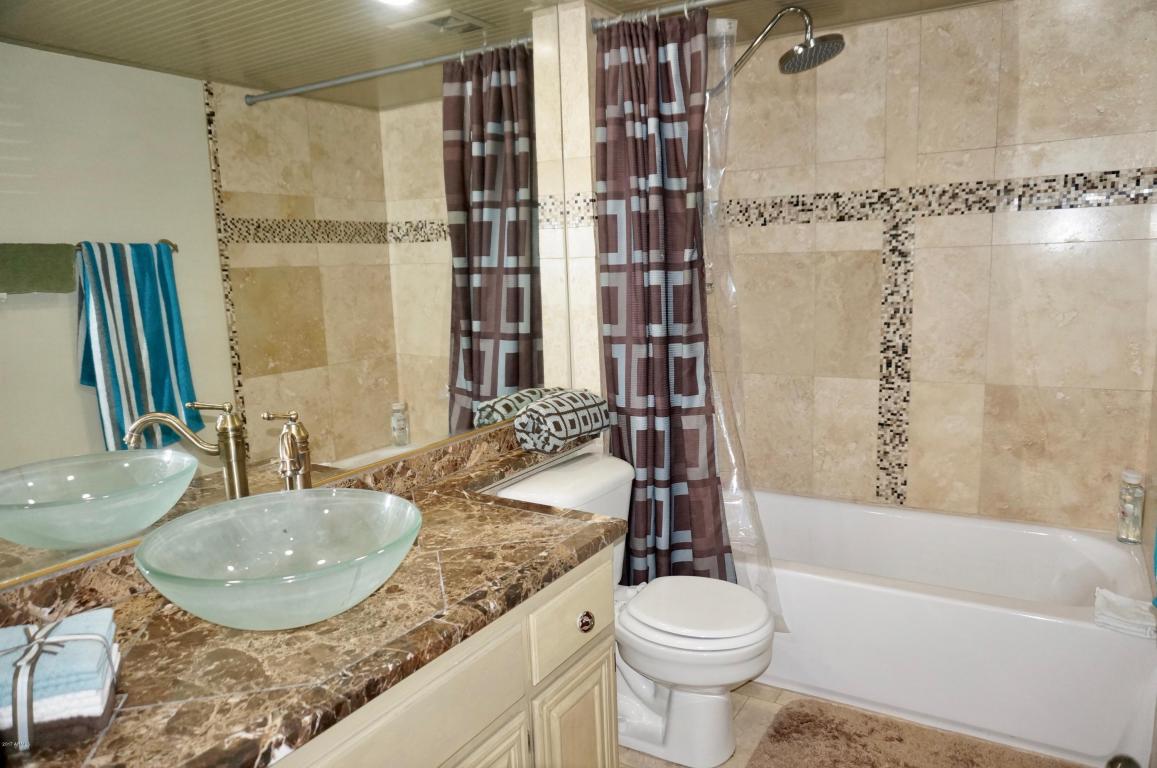 1254 E Medlock Dr, Phoenix, AZ 85014 photo 3